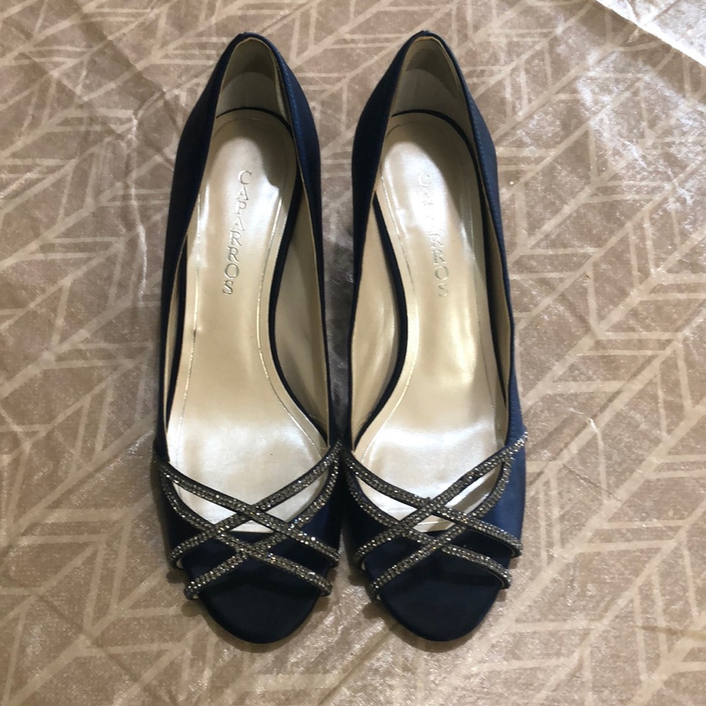 Caparros formal dress shoes size 11 in hood condition